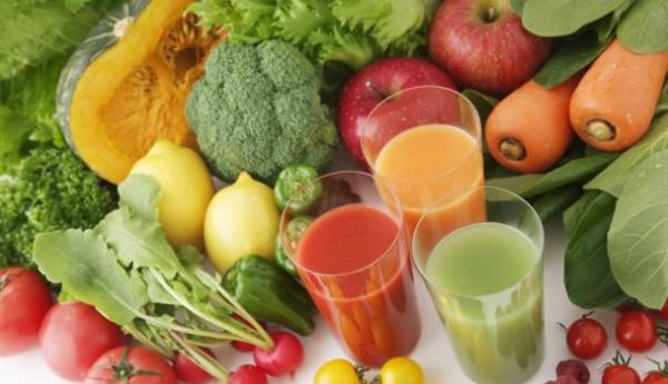 Prirodni sveži domaći sokovi od povrća korisni za zdravlje