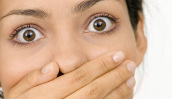 Šta uzrokuje neprijatan zadaha iz usta i kako ga eliminisati?